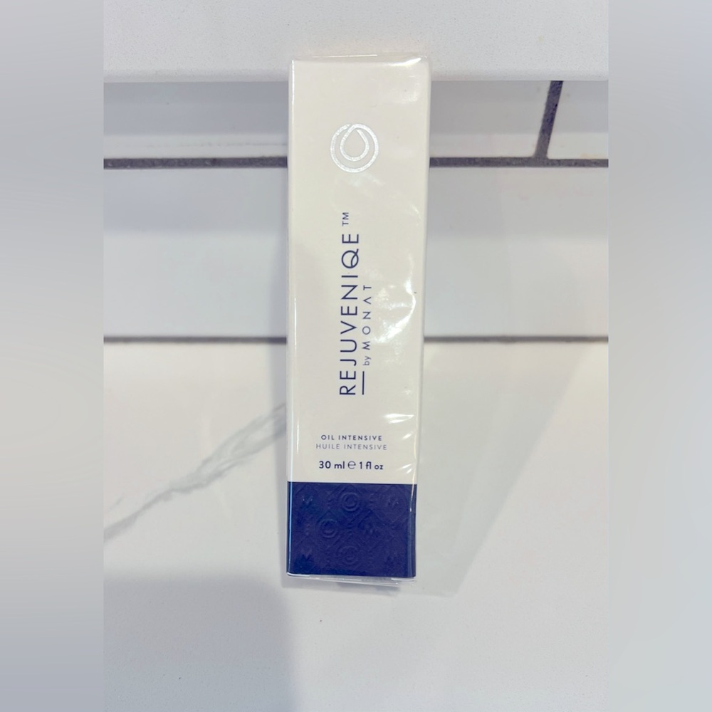 REJUVENIQE by MONAT Oil Intensive